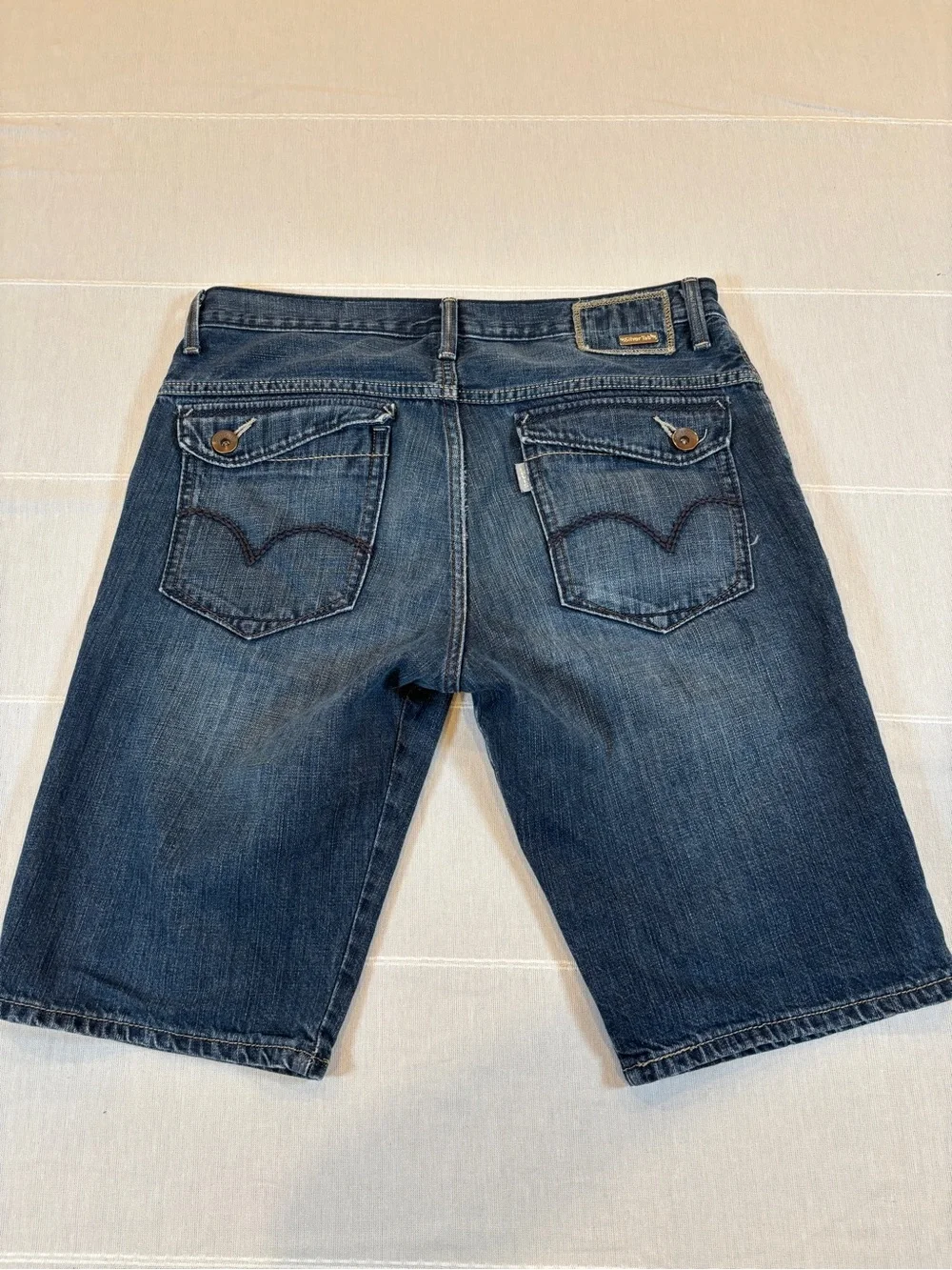 Levi’s SilverTab Denim Shorts Men’s 34 Blue Medium Wash 100% Cotton Skater Jorts
